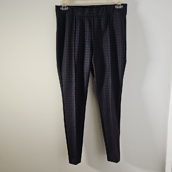 Old Navy Black and Red Dress Pants. Stretch. Old Navy (Strvie) Large - Picture 1 of 7